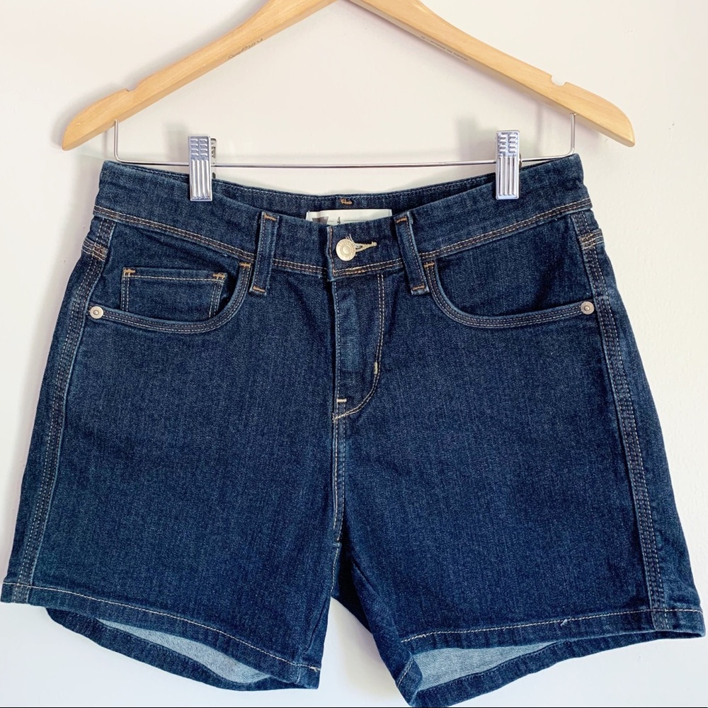 Blue jean levi’s shorts. Size 4